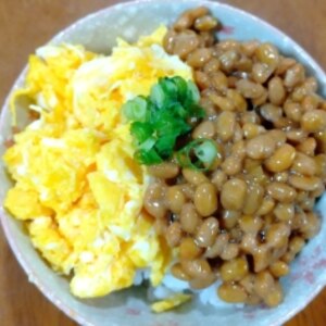 納豆と炒り卵の丼